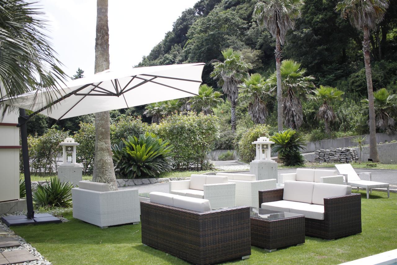 Petit Resort Naruto Lotus Buitenkant foto